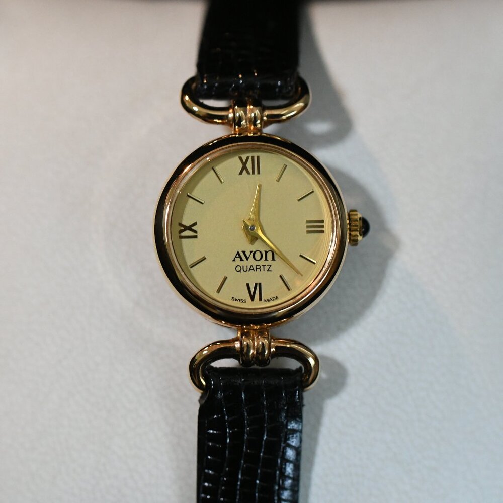 Vintage Avon President Sales Challenge 1982 Swiss Made Gold Tone Ladies Watch 8"